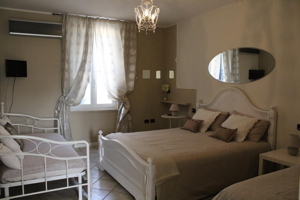 Maison Fortune Castelnuovo del Garda Habitación foto